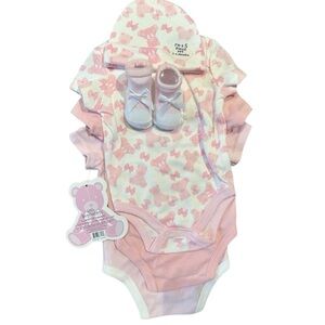 Little Beginnings Baby Girl’s 5-Piece Set 3 Bodysuits, Hat And Socks NWT 3-6 M